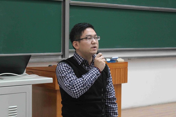太阳集团tyc59972014级优良学风班答辩顺利举行